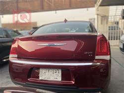 کرایسلەر 300